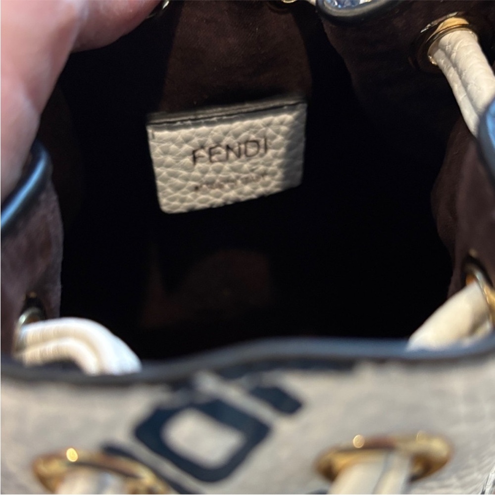 Fendi Mon Tresor mini bucket bag - Picture 4 of 15